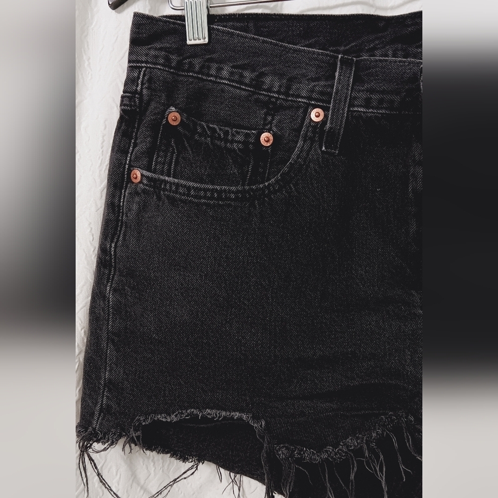 Levis 501 High Rise cut off Button Fly Shorts Size L/31 - Picture 3 of 14